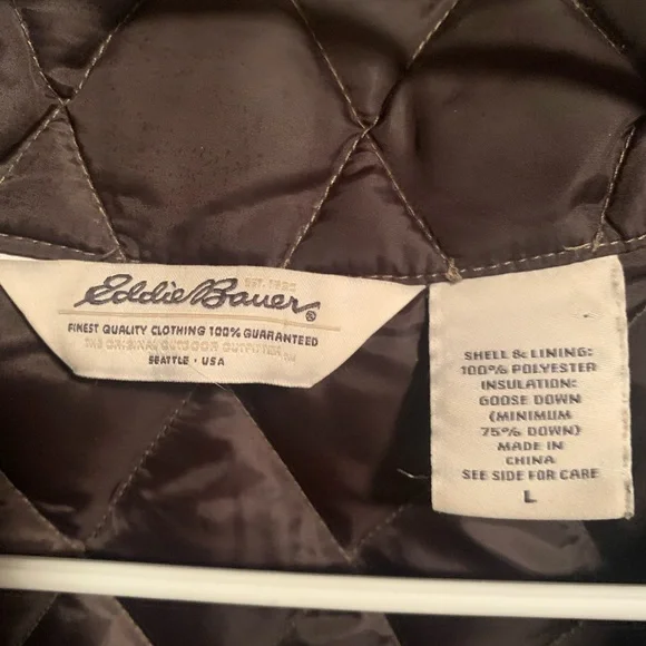 Eddie Bauer Women's Quilted Vest - Picture 3 of 9